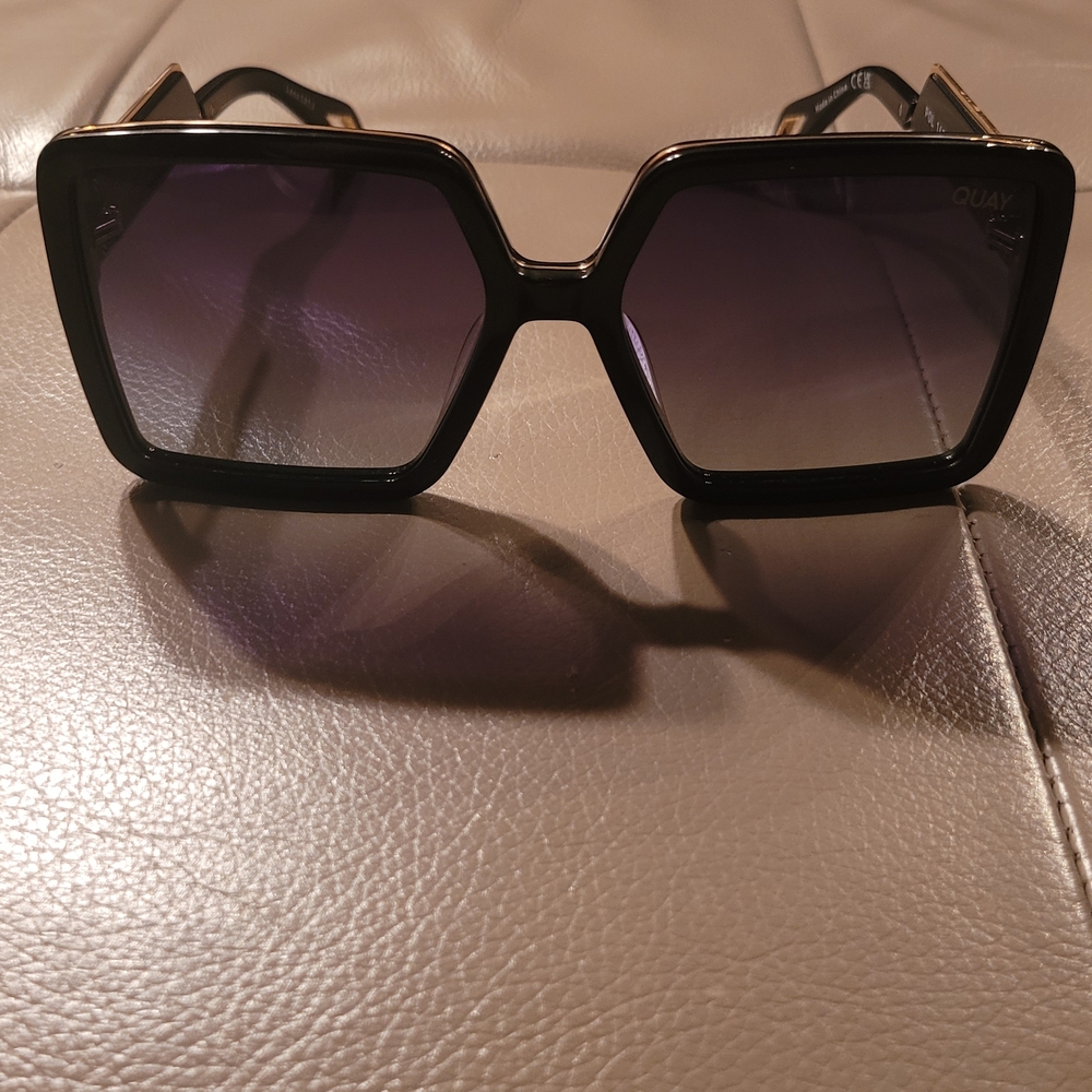 Quay Australia Black Square Sunglasses